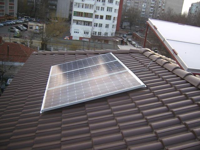 Солнечные батареи на крышу дома