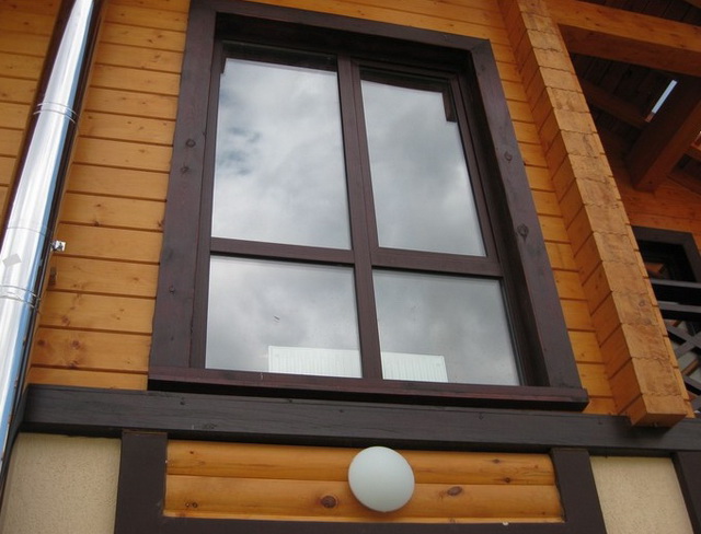 Наличники на окна в деревянном доме – 30 фото 8